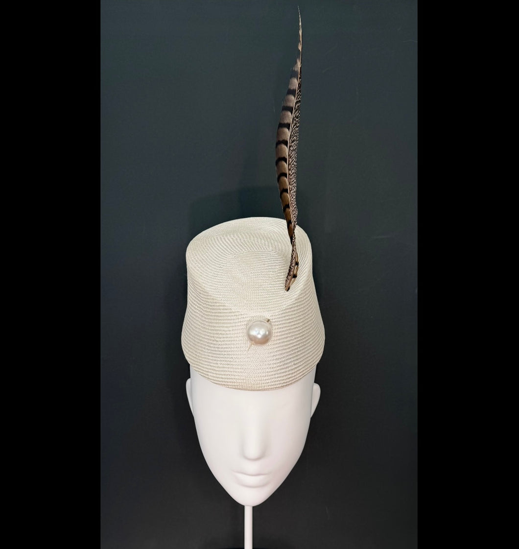 Feathered pearl ivory