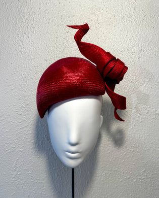 Beret in brightest red