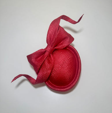 Pork pie coral red and bow