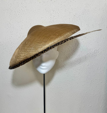Dimple brim with golden pheasant