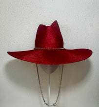 Clever chain fedora