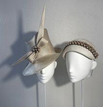 Sharp fedora in pearl with beadwork