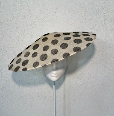 Spots in cream and black