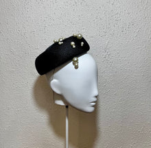 Dripping pearls pillbox