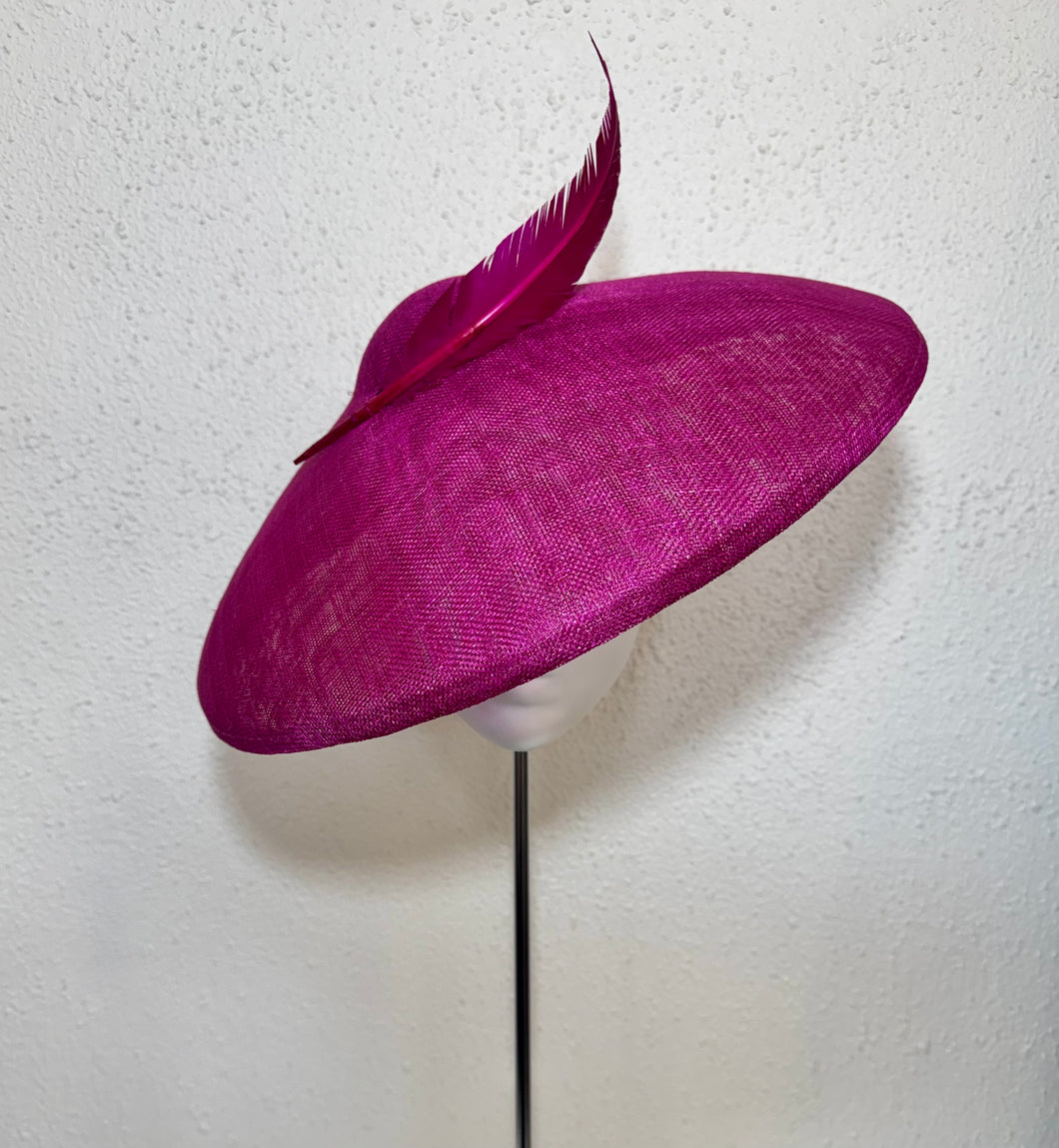 Dimple brim in fuchsia