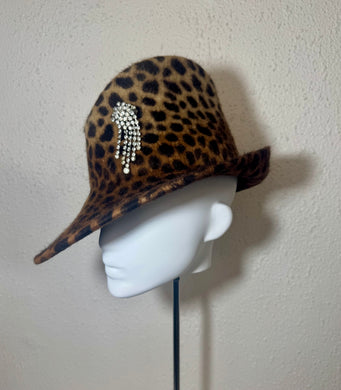 Fedora - leopard with Antique brooch