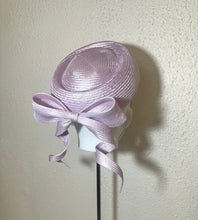 Pillbox soft lilac and soft bow