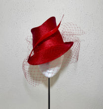 Sharp brimmed fedora in red