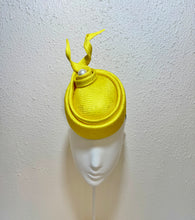 Pork pie acid yellow with pearl