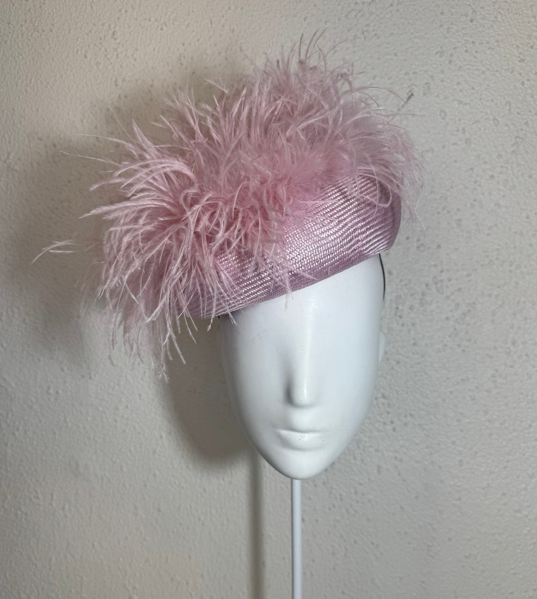 Campaign beret in pink marabou