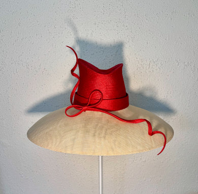Two tone classic in red and cream