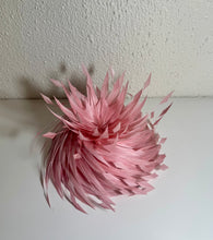 Feathered twist
