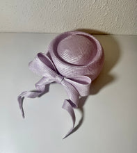 Pillbox soft lilac and soft bow
