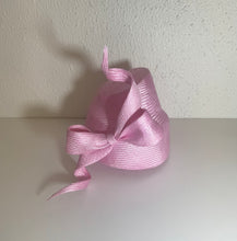 Toque in pale pink