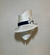 Dripping pearls sharp fedora